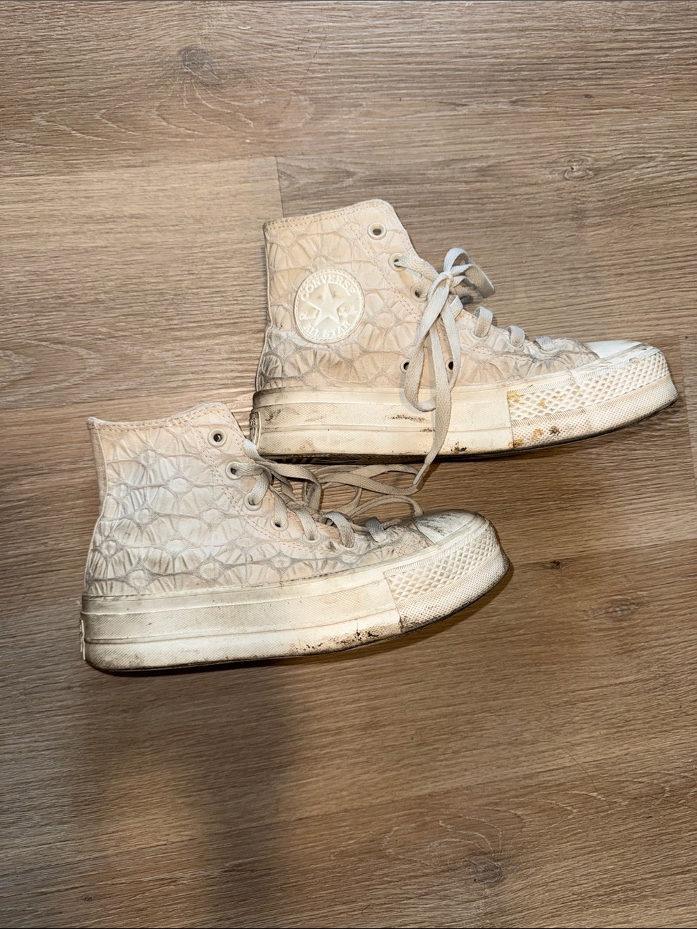 CONVERSE CHUCK TAYLOR All Star Lift Platform Textured Well Worn Sneakers
